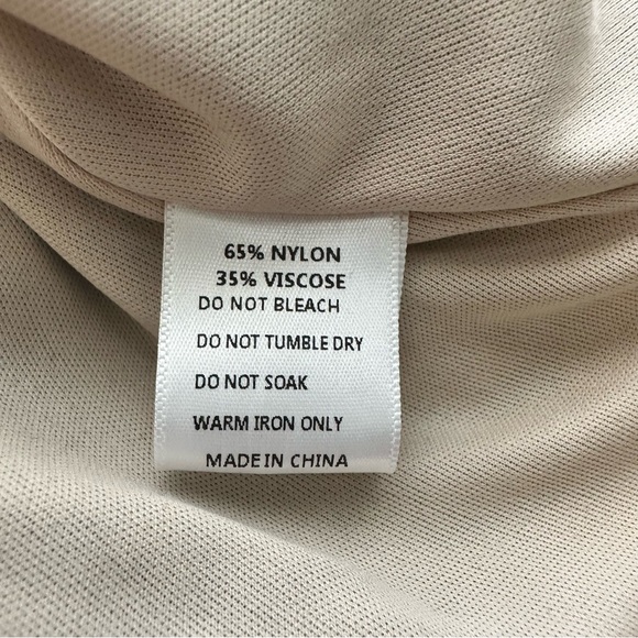 IVY CITY CO Anna Embossed Leopard Print Short Sleeve Midi Dress NWT Size Large - Picture 9 of 12